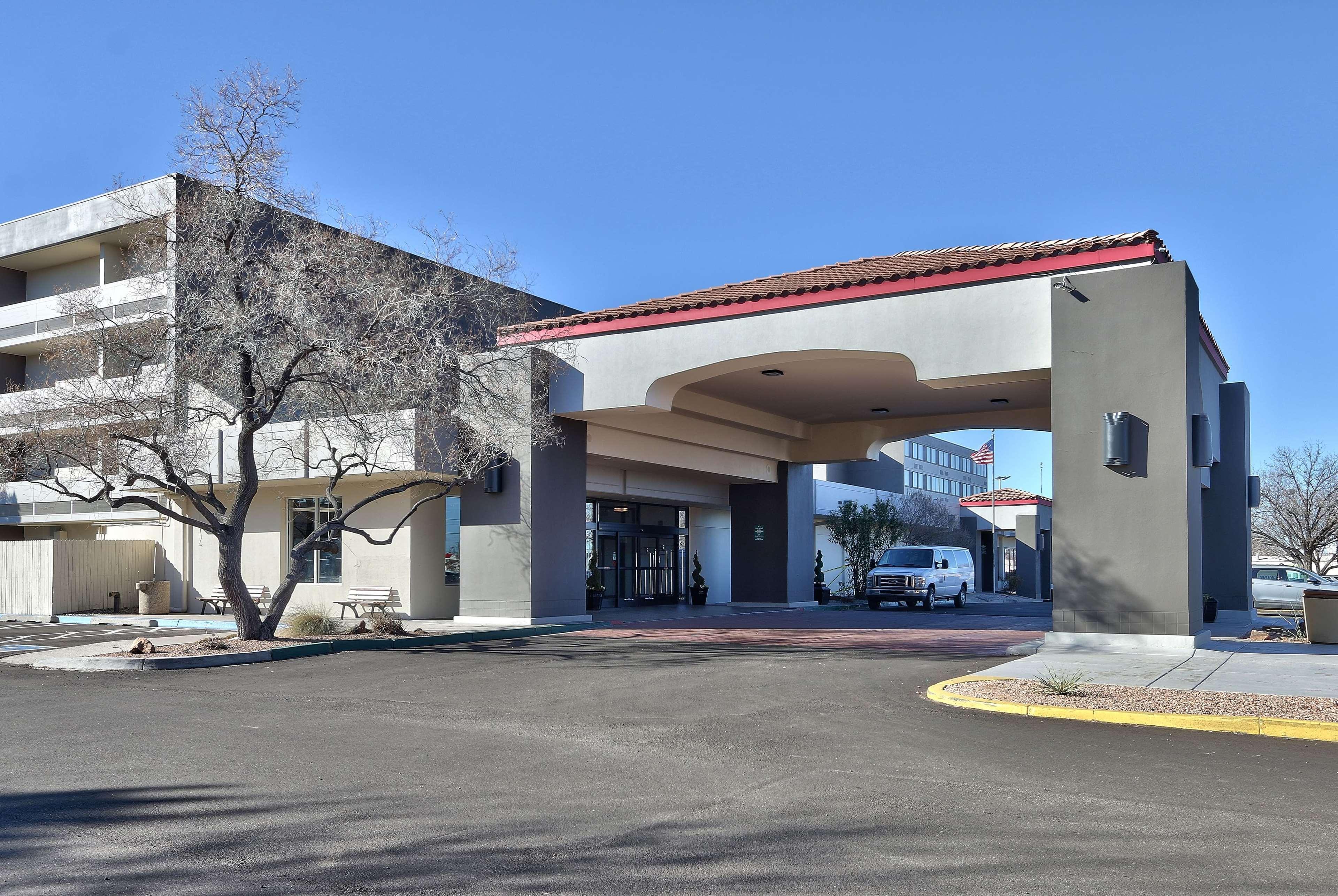 Hotel Ramada By Wyndham Albuquerque Midtown Exteriér fotografie